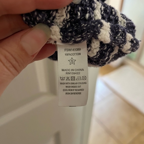 Striped sweater - Picture 4 of 5